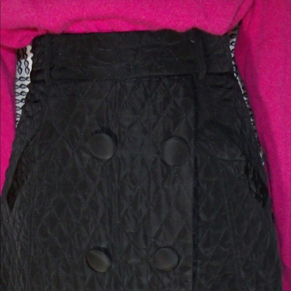 Black quilted skirt - Picture 2 of 6
